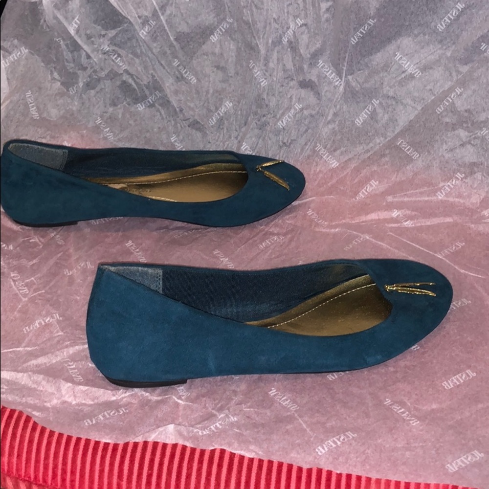 Flats - Picture 4 of 6